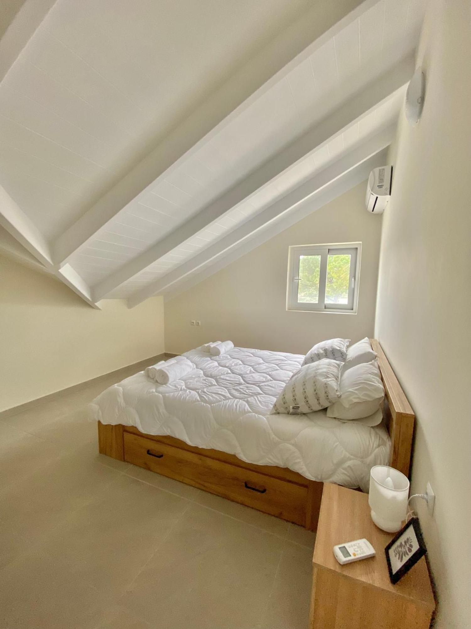 White Lotus Loft Laganas