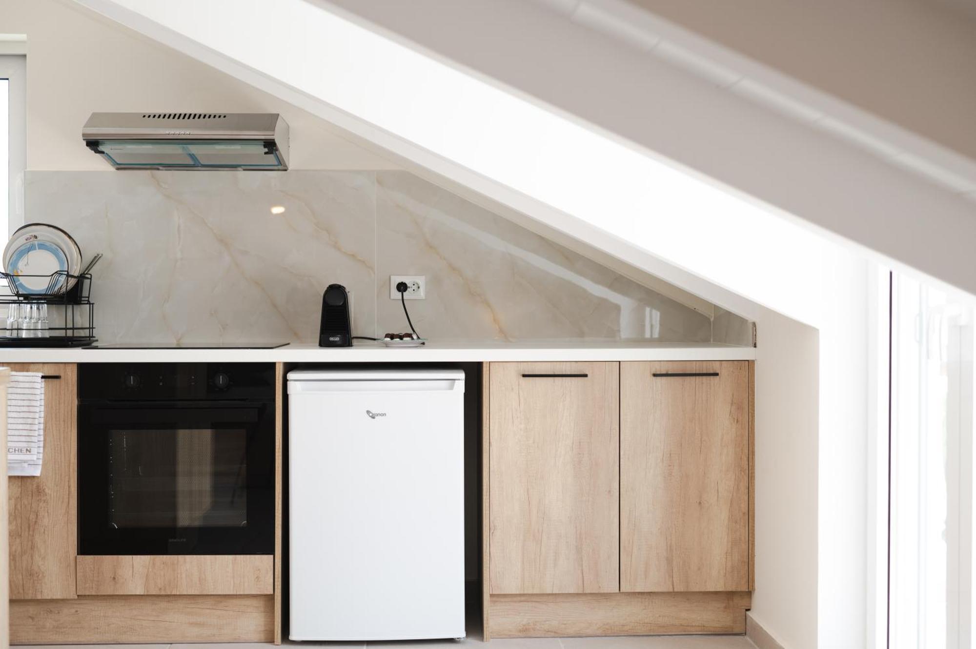 White Lotus Loft Apartment